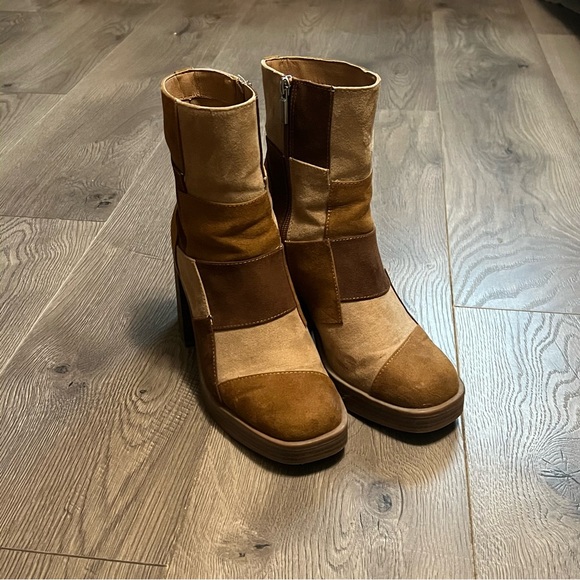 Brown and tan patchwork heeled boots - Picture 4 of 8